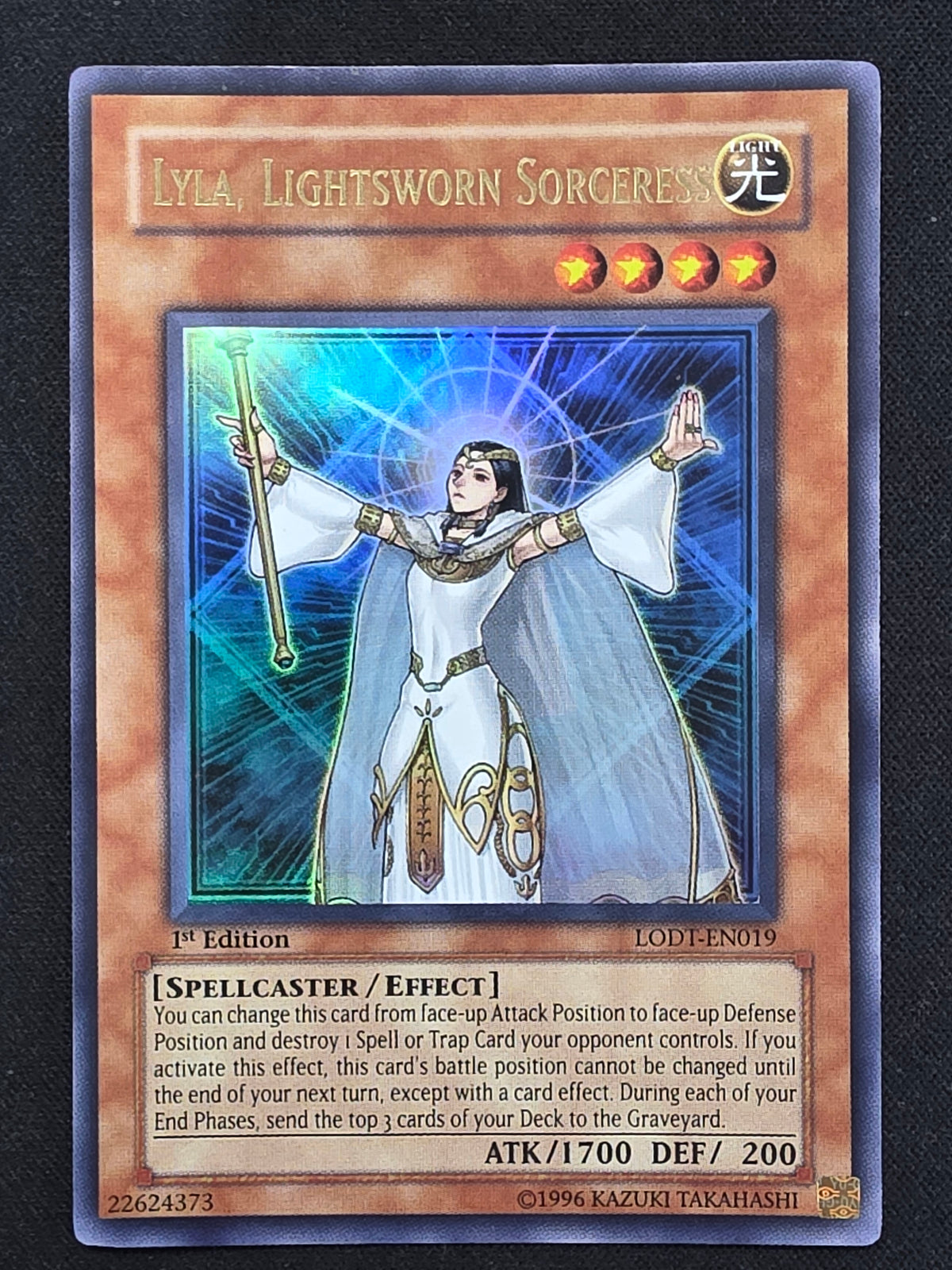 Lyla, Lightsworn Sorceress (LODT-EN019, Ultra Rare, 1st Edition)