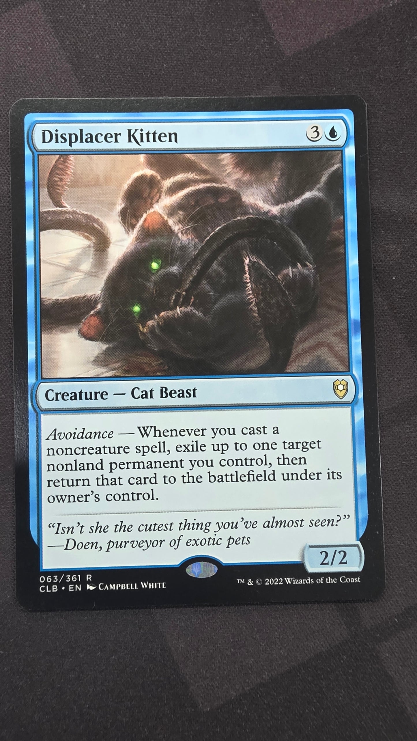 Displacer Kitten