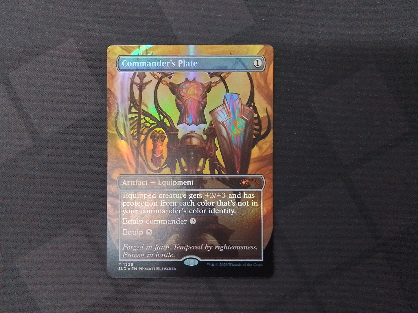 Commander's Plate (Foil SLD)
