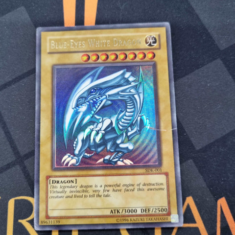 Blue-Eyes White Dragon - SDK-001 Played