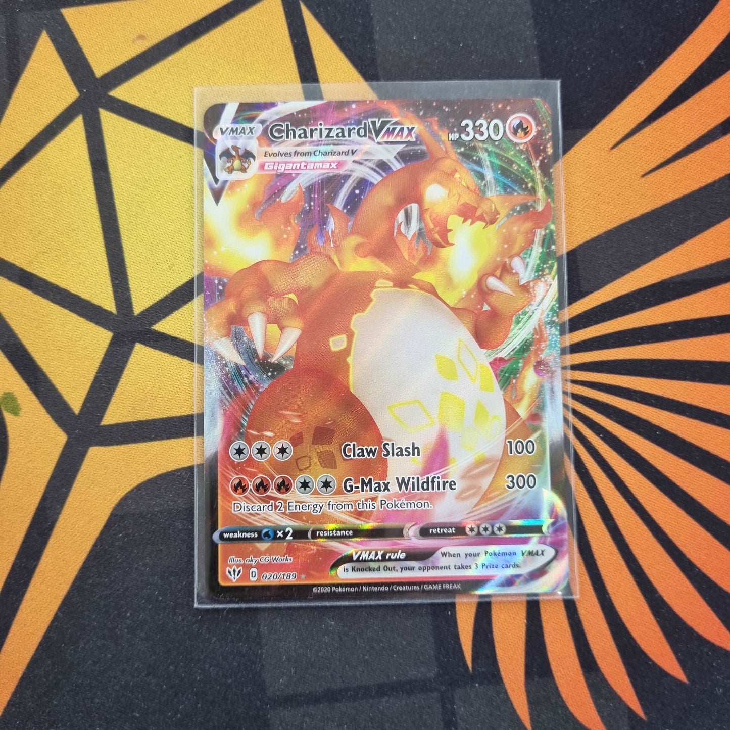 Charizard V Max - Ultra Rare 020/189