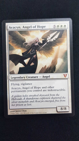 Avacyn, Angel of Hope -AVR
