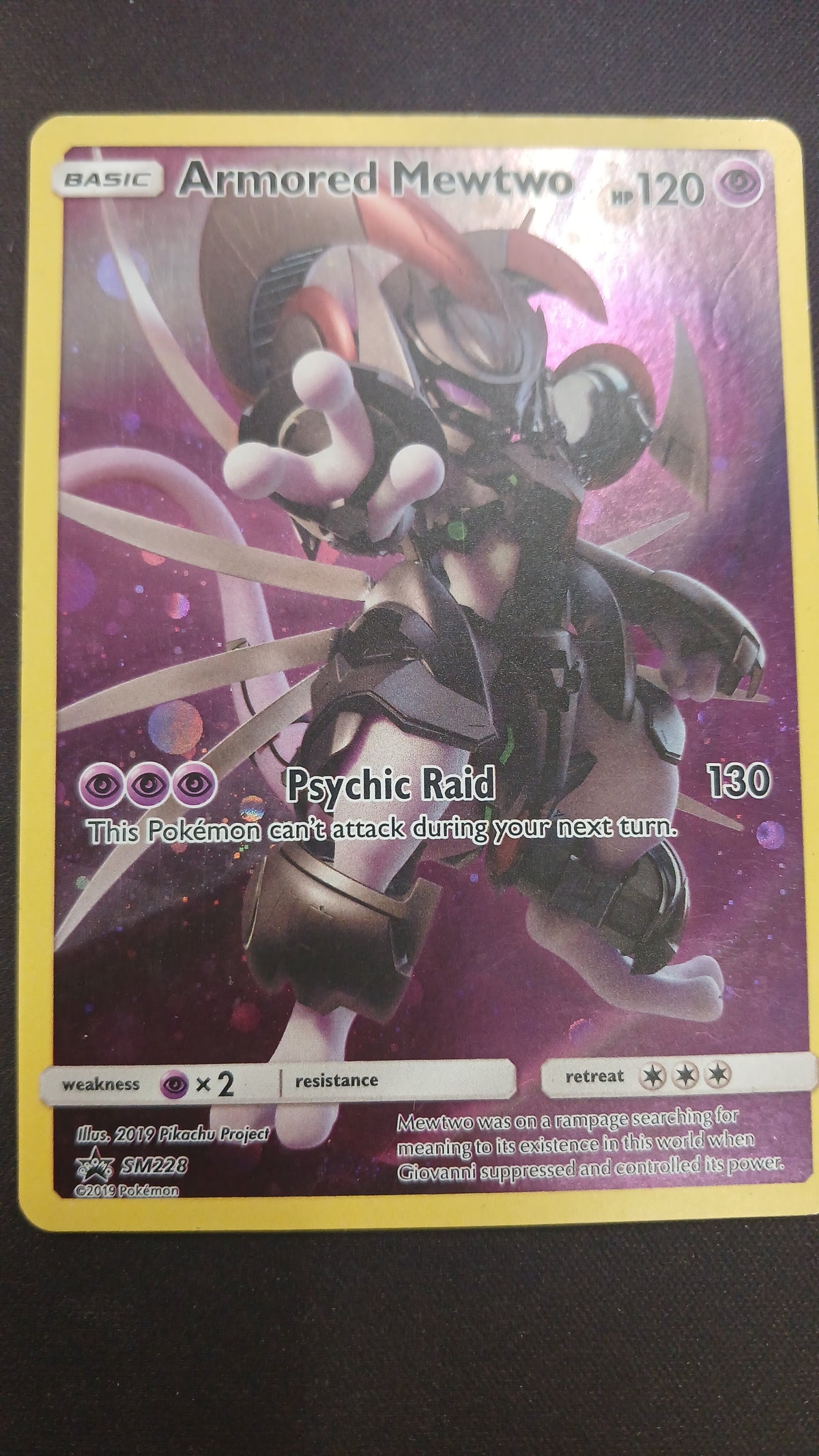 Armored Mewtwo SM228 (dmg)