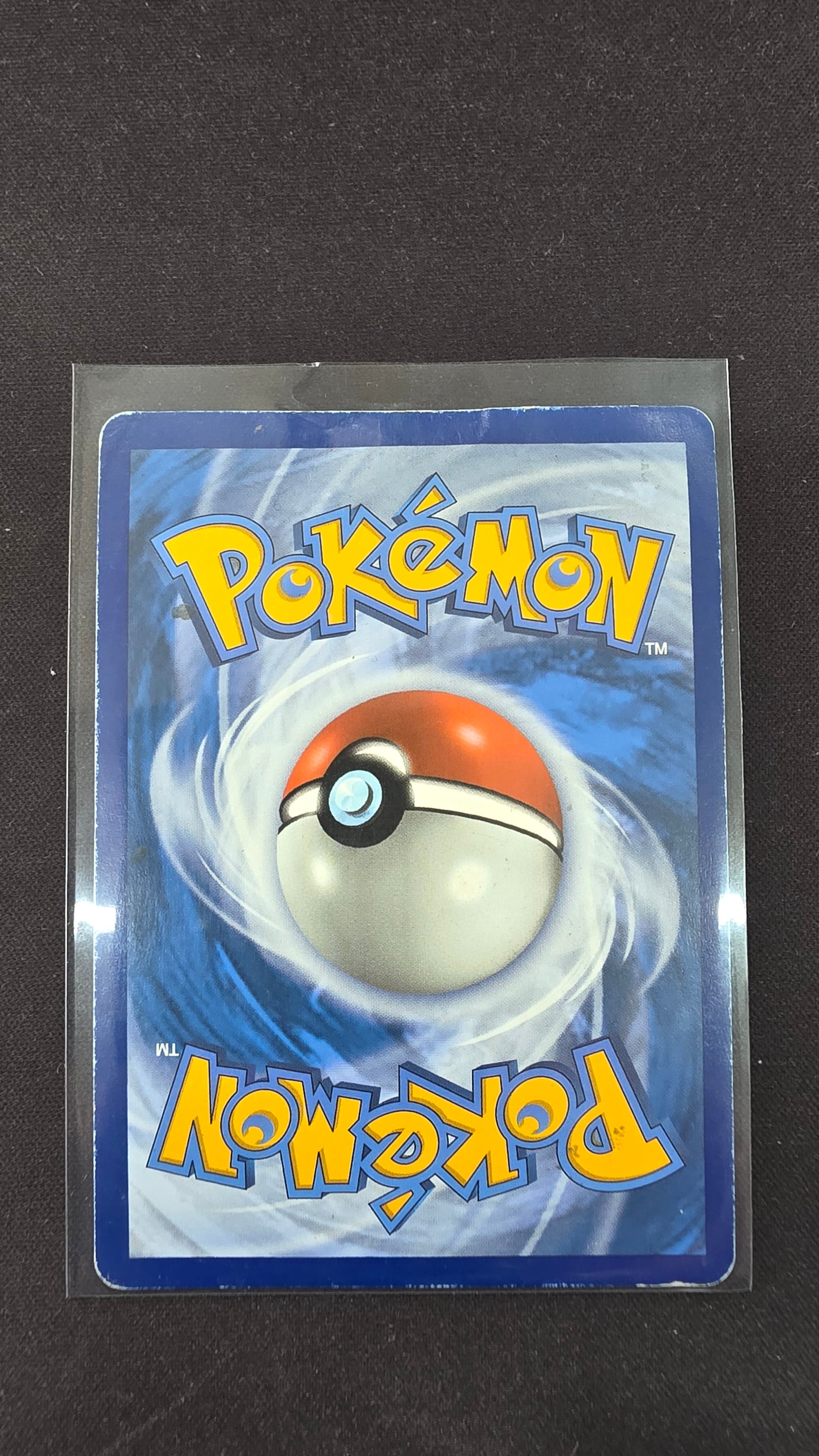 Charizard VMax (020/189, DMG)