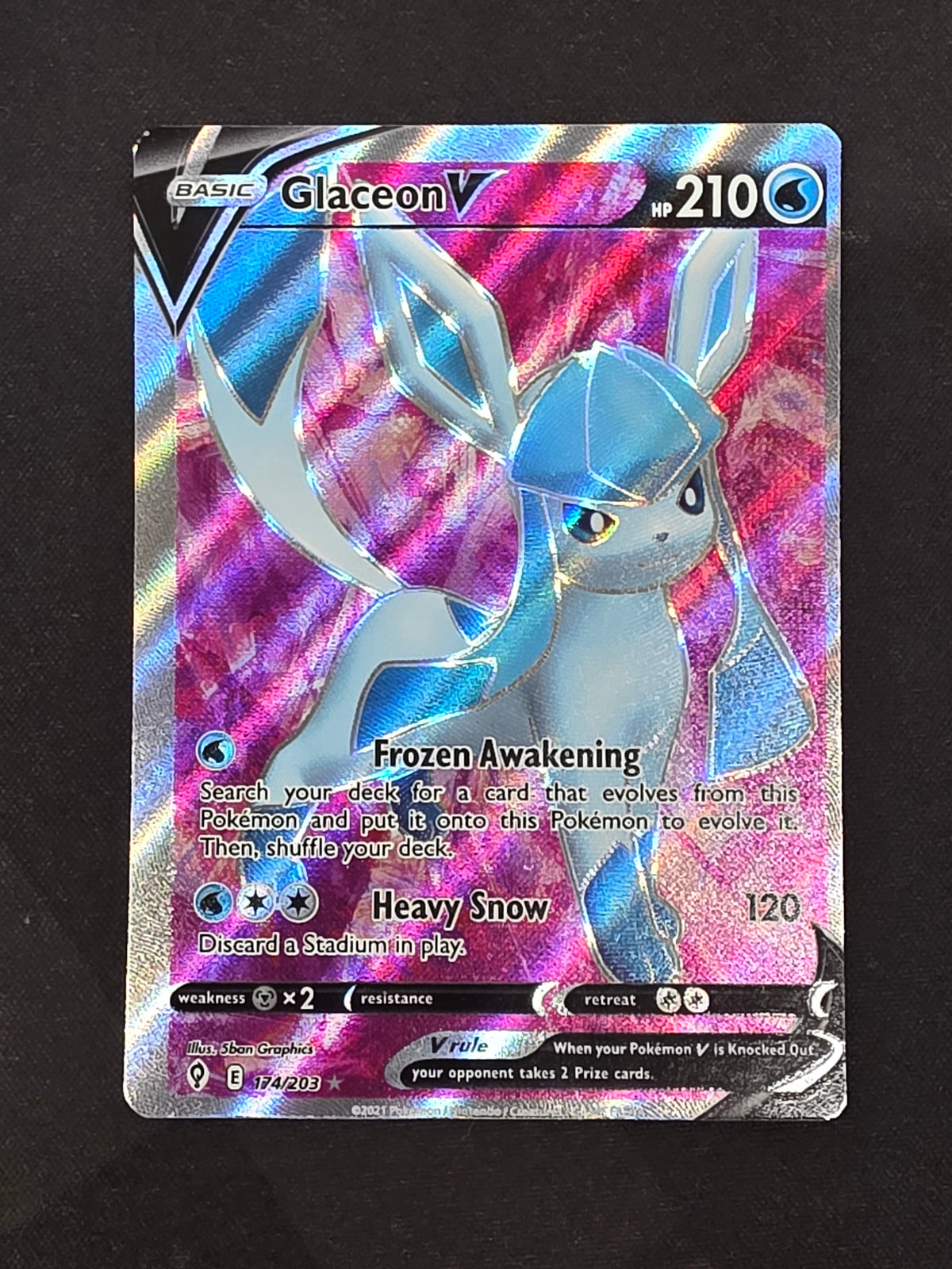 Glaceon V (174/203, Miscut)