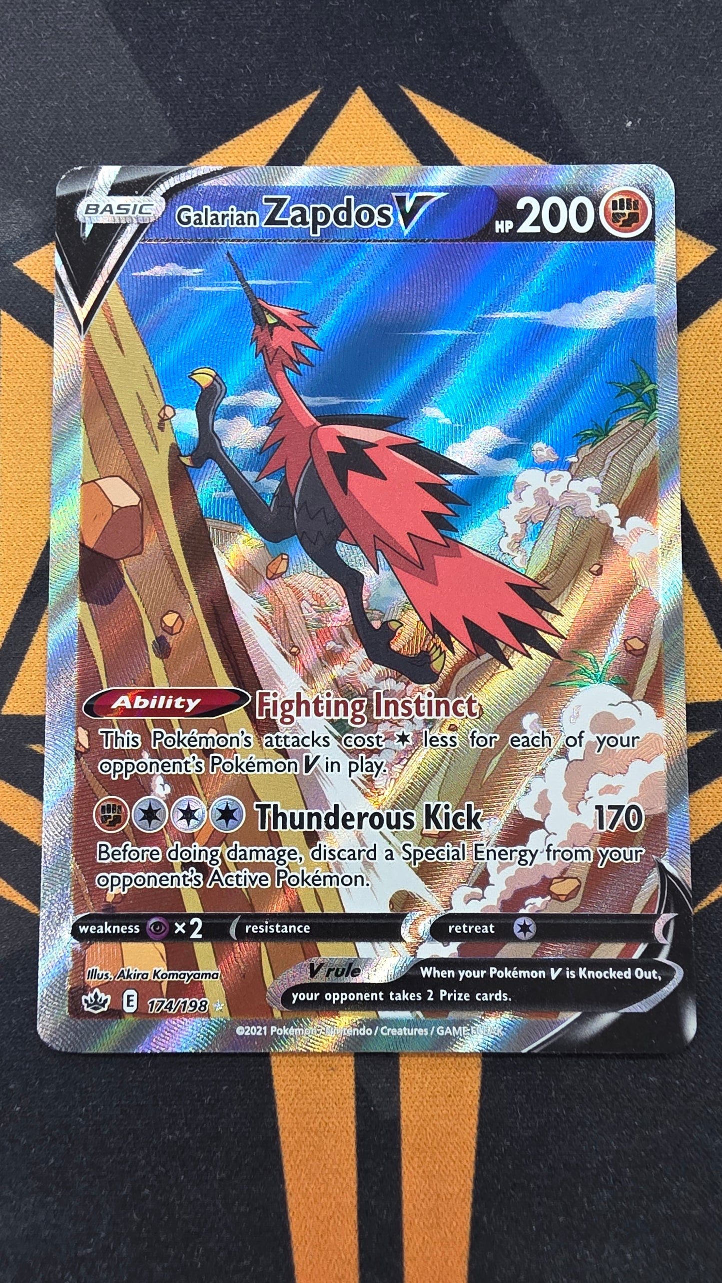 Galarian Zapdos V (174/198)