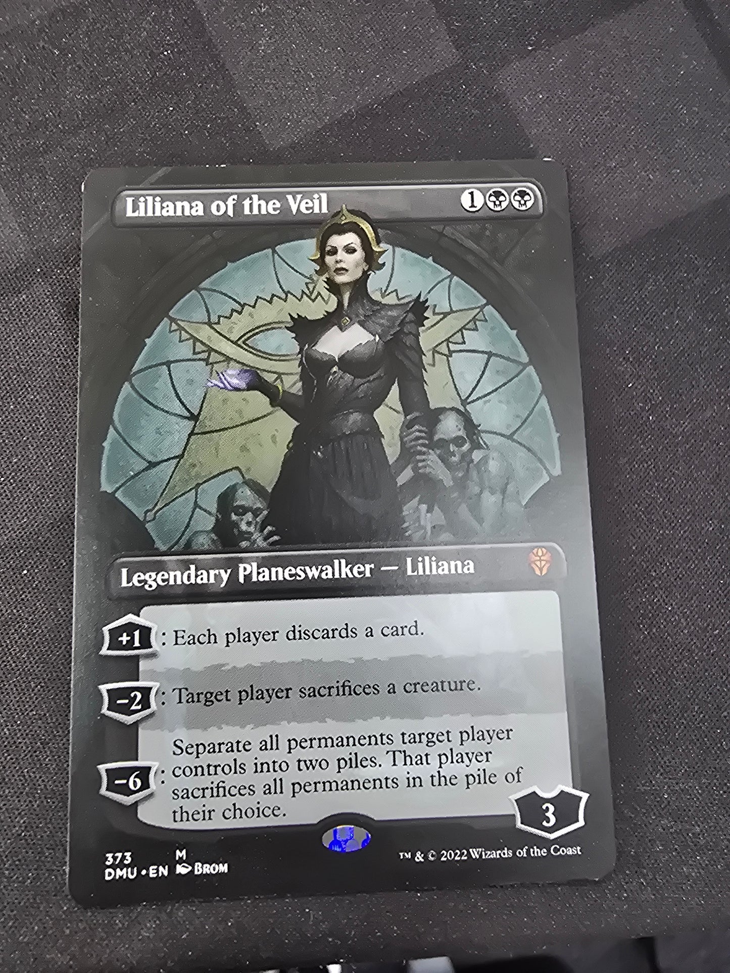 Liliana of the Veil (DMU Borderless)
