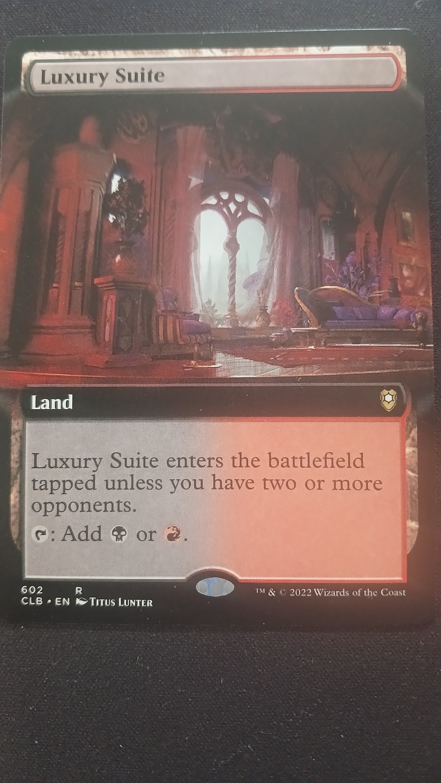 Luxury Suite (CLB  Full art)