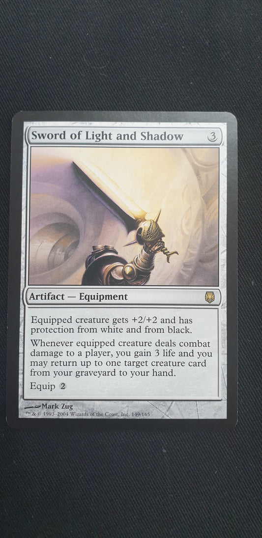 Sword of Light and Shadow (Dar)