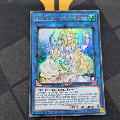 Selene, Queen of the Master Magicians